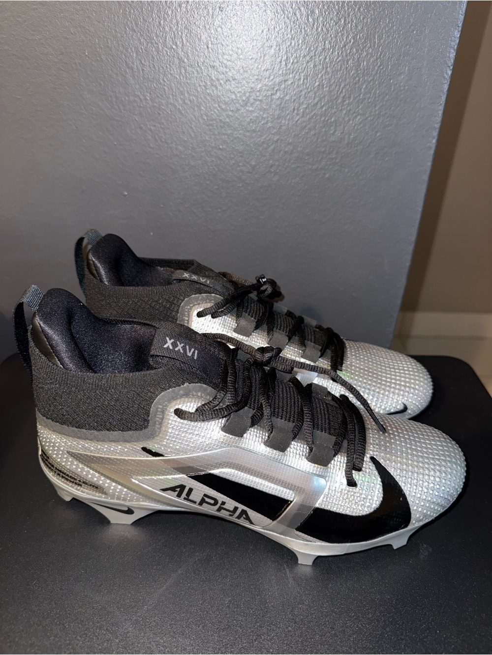 NWOT Nike Alpha Menace 4 Elite Saquon Barkley Football Cleats Men’s Size 9 - Picture 4 of 8